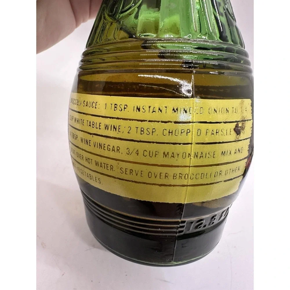 Vintage Regina Wine Vinegar w Garlic Green Glass‎ Bottle Queen of Flavor